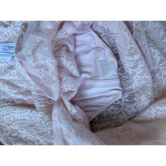 New BCBG Women's Pink Lace Mesh Midi Dress with Built in Bodysuit, size 4 - Picture 5 of 7